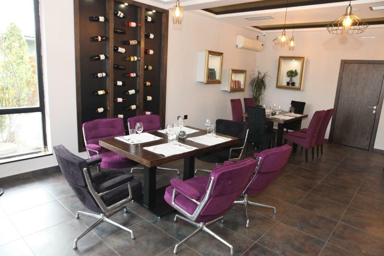 Restaurant&Rooms 035 Paracin Bagian luar foto